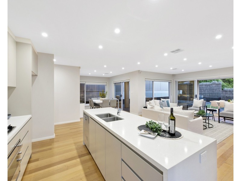 12 Applegum Close, Erina NSW 2250