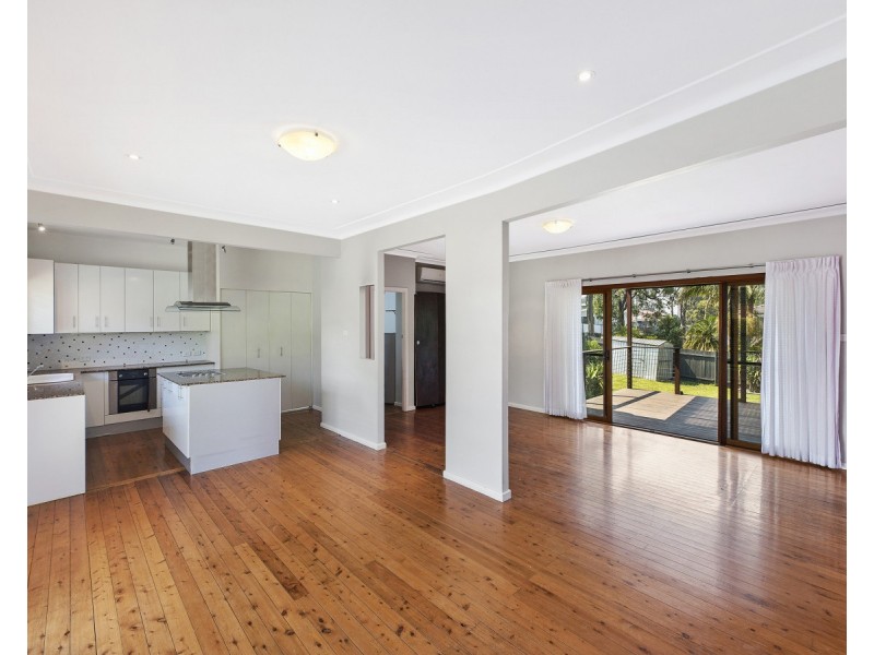 1 Blue Bell Drive, Wamberal NSW 2260