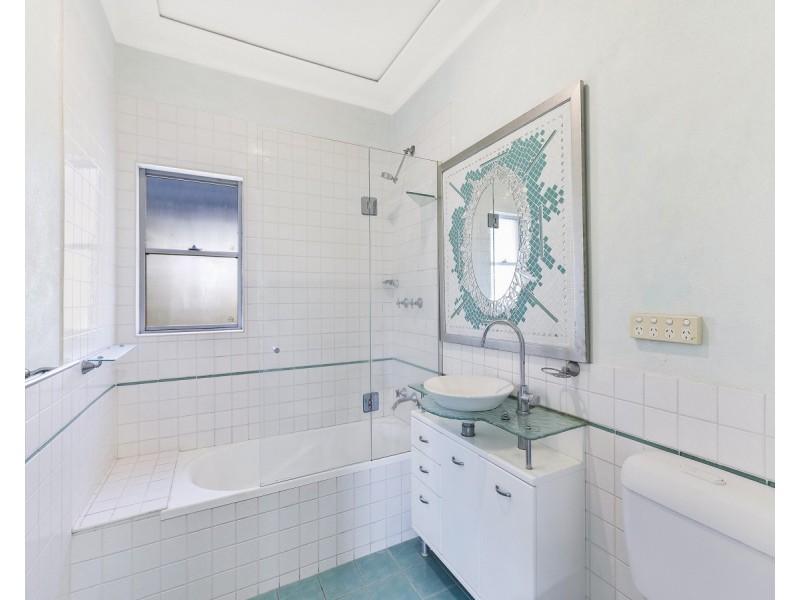 1 Blue Bell Drive, Wamberal NSW 2260