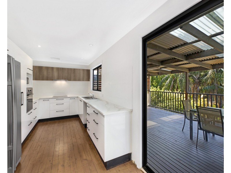 21 Narrawa Avenue, Erina NSW 2250