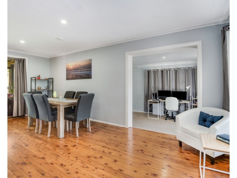 4 Dougal Drive, Wyoming NSW 2250