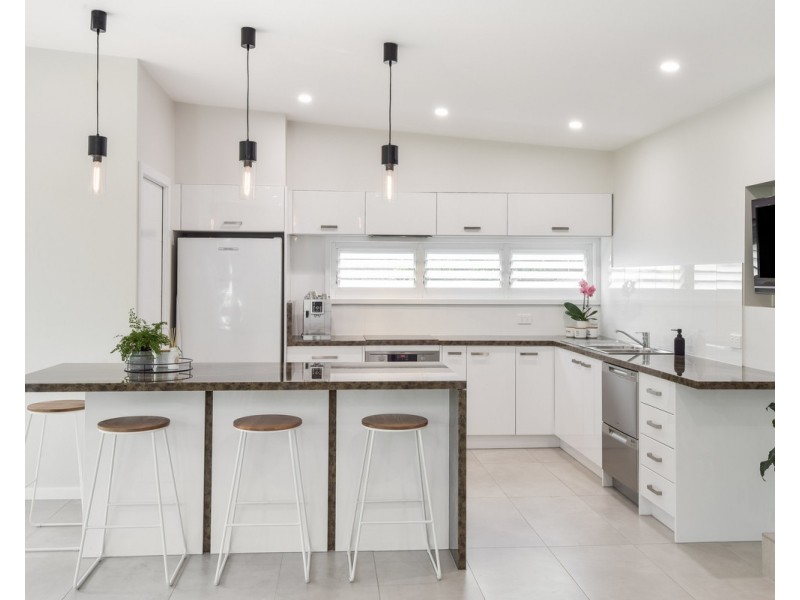 6 Marshdale Road, Springfield NSW 2250