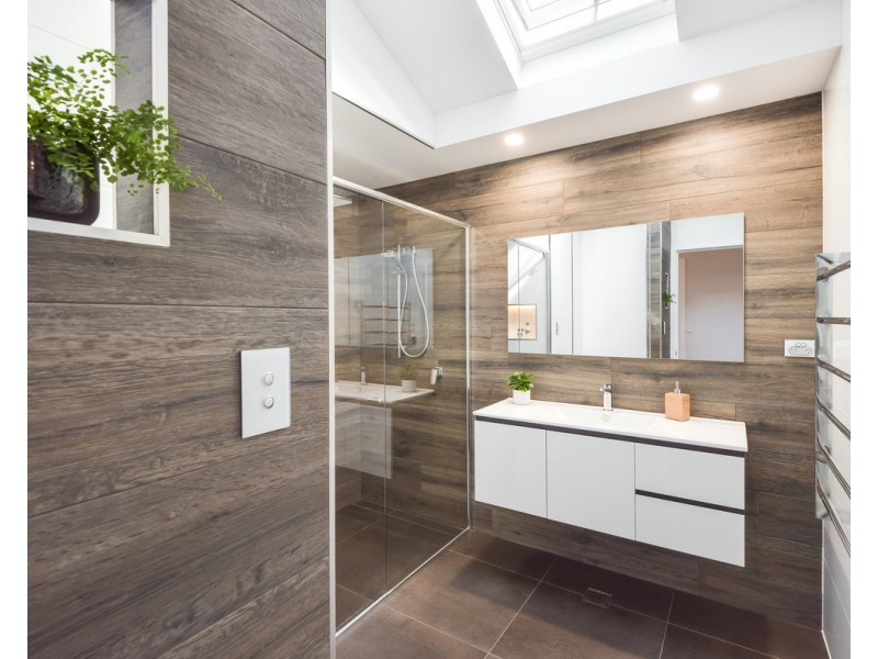 6 Marshdale Road, Springfield NSW 2250