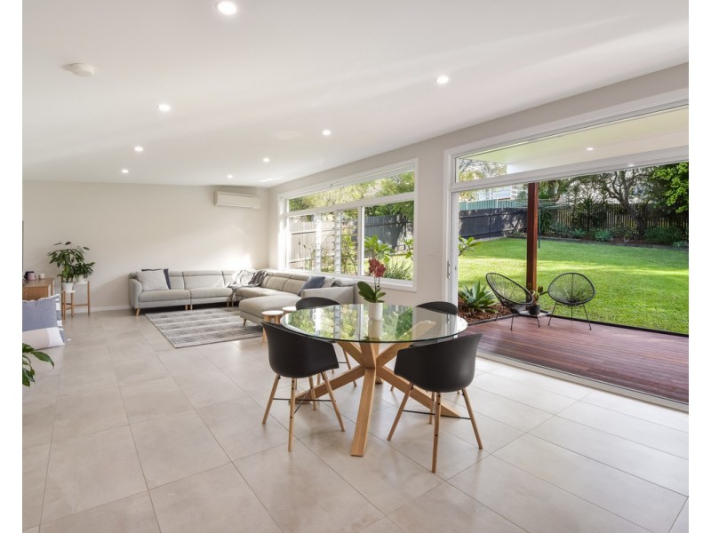 6 Marshdale Road, Springfield NSW 2250