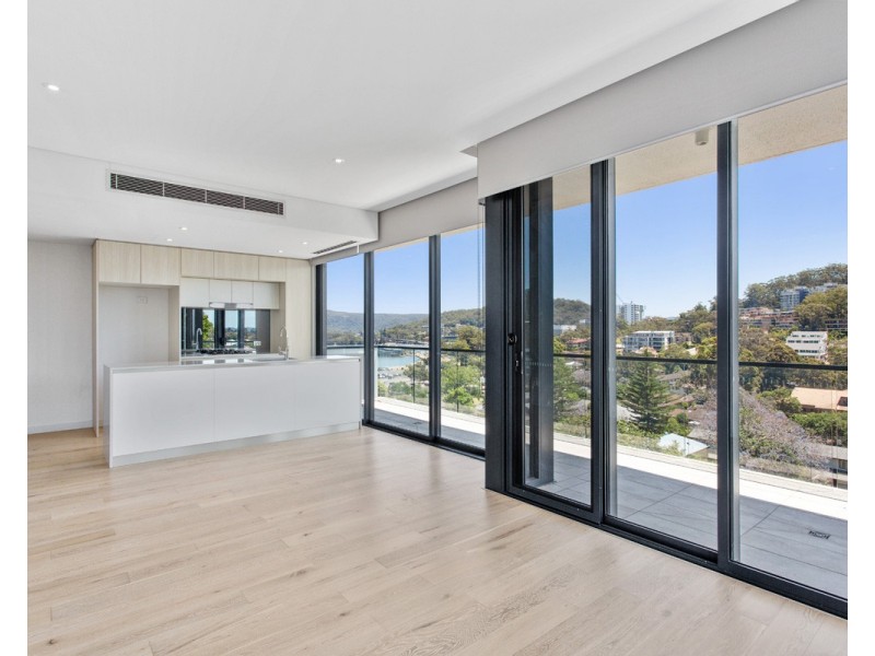 501/148a Albany Street, Point Frederick NSW 2250