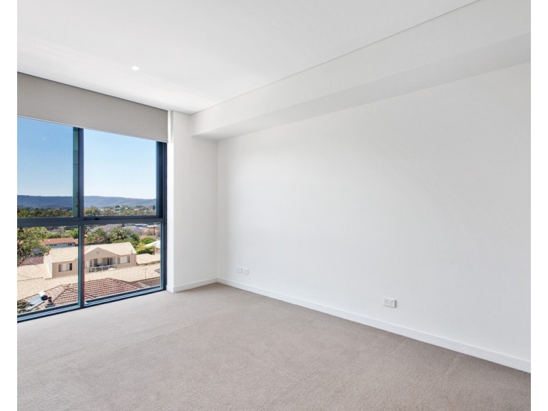 501/148a Albany Street, Point Frederick NSW 2250