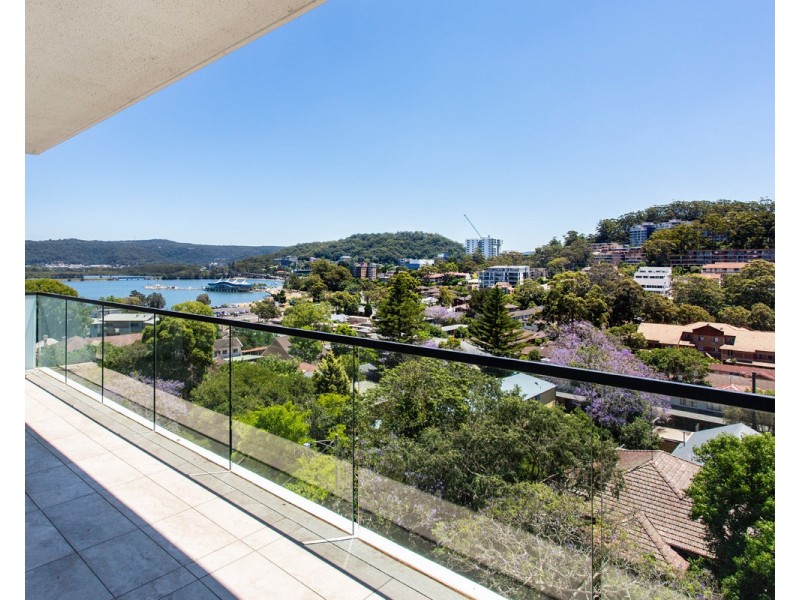 501/148a Albany Street, Point Frederick NSW 2250