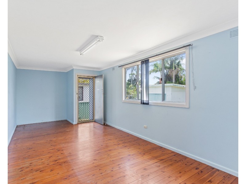 9 Coogee Avenue, The Entrance North NSW 2261