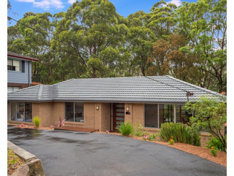 18 South Crescent, North Gosford NSW 2250