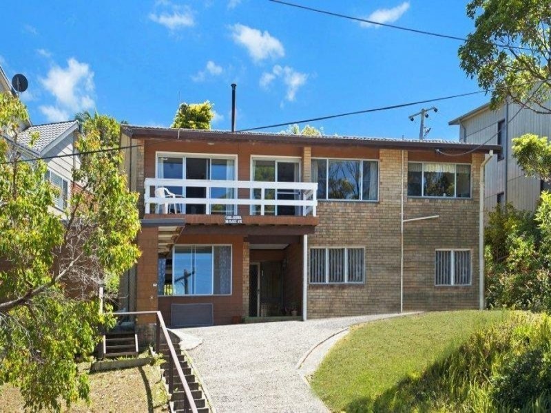 25 Dover Road (38 McGee Avenue), Wamberal NSW 2260