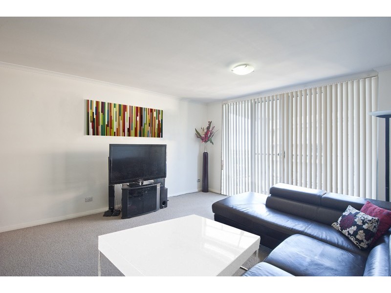 262/80 John Whiteway Drive, Gosford NSW 2250