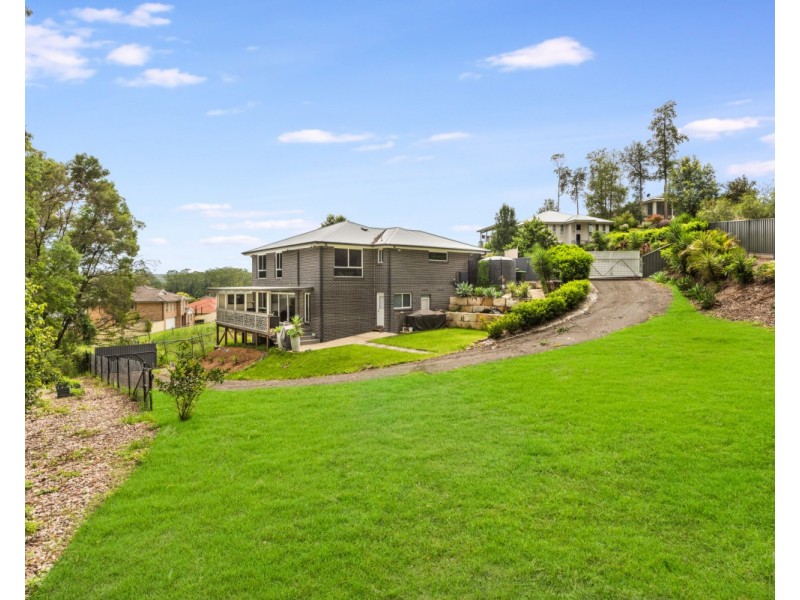 10 Sunnyvale Close, Lisarow NSW 2250