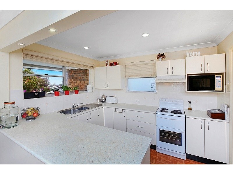 24 Auld Street, Terrigal NSW 2260