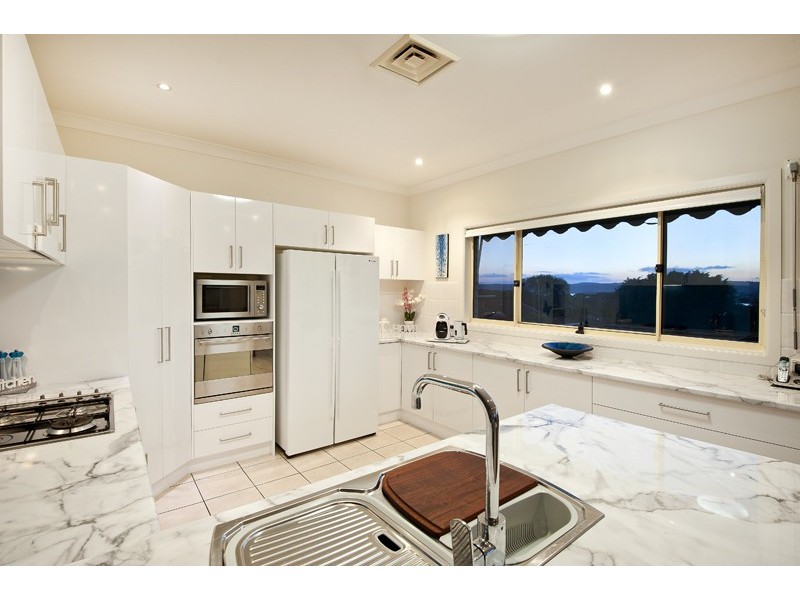 2 Cooper Road, Green Point NSW 2251