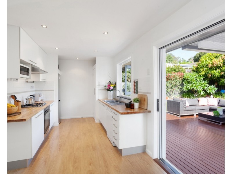 6 Haynes Street, Wyoming NSW 2250