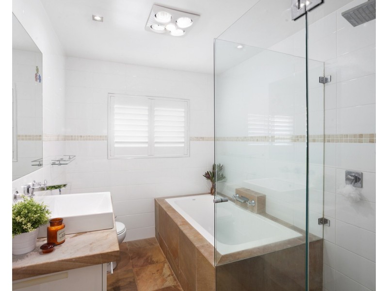 6 Haynes Street, Wyoming NSW 2250