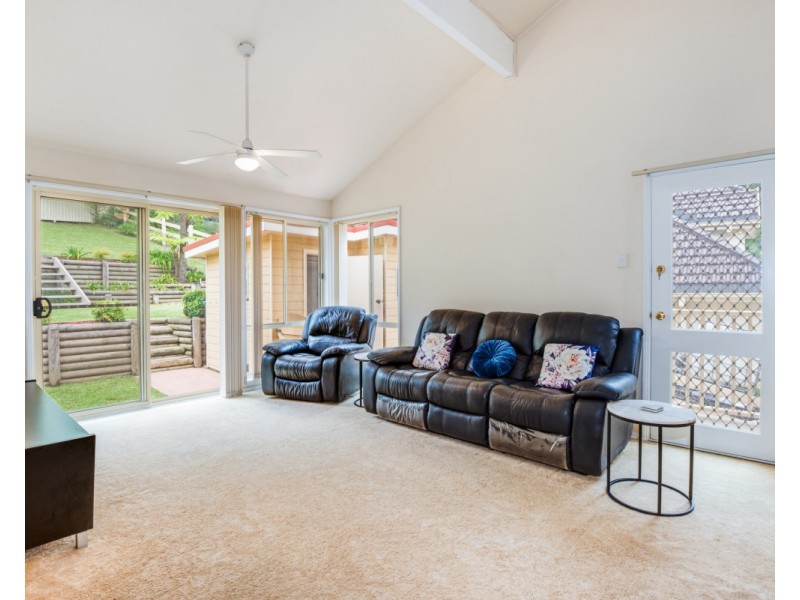 13 Watergum Place, Springfield NSW 2250