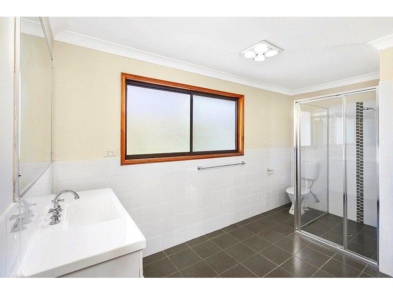 1 Eve Street, Narara NSW 2250