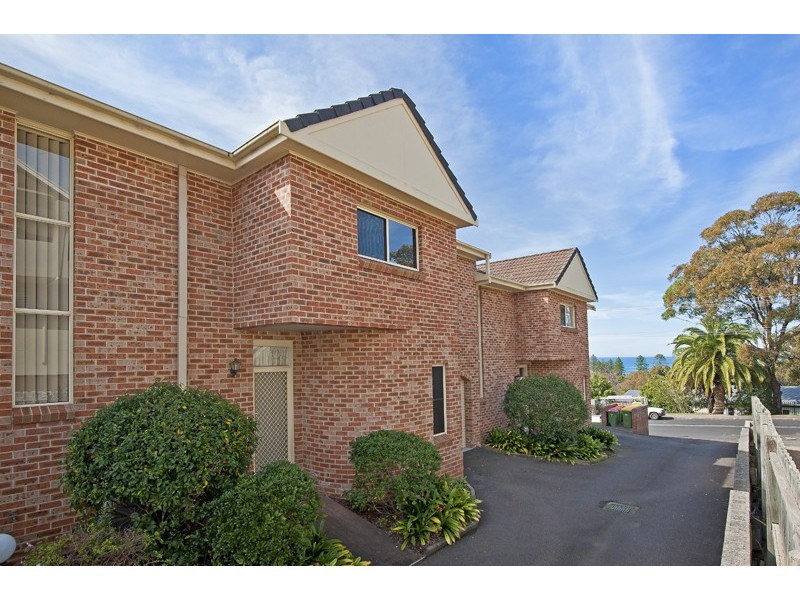 2/7 Hillcrest Street, Terrigal NSW 2260