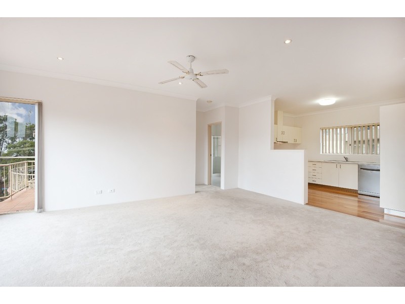 2/7 Hillcrest Street, Terrigal NSW 2260