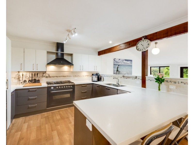 34 Holcombe Avenue, Narara NSW 2250