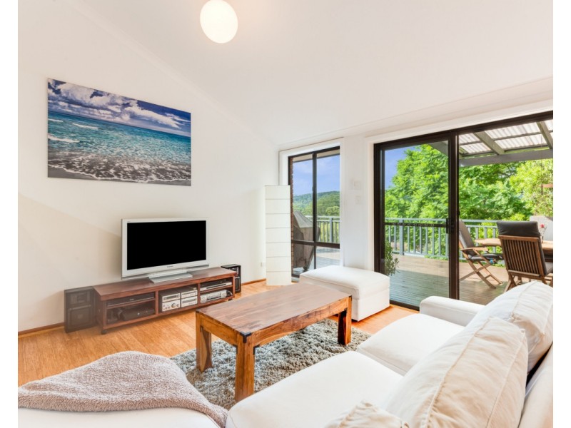 34 Holcombe Avenue, Narara NSW 2250