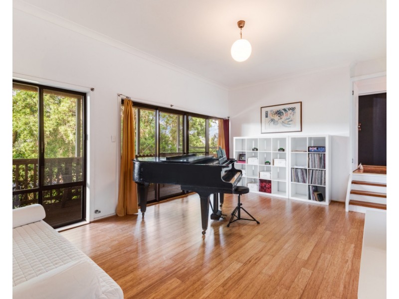 34 Holcombe Avenue, Narara NSW 2250