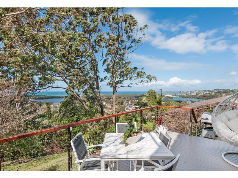 64 Aldinga Drive, Wamberal NSW 2260