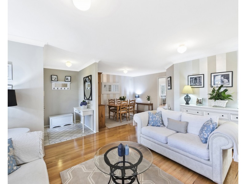 44 Thames Drive, Erina NSW 2250