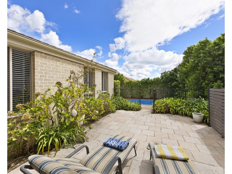 44 Thames Drive, Erina NSW 2250