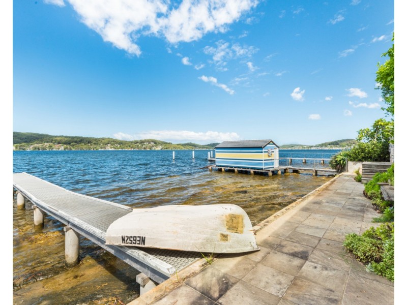 5 Albany Street, Point Frederick NSW 2250