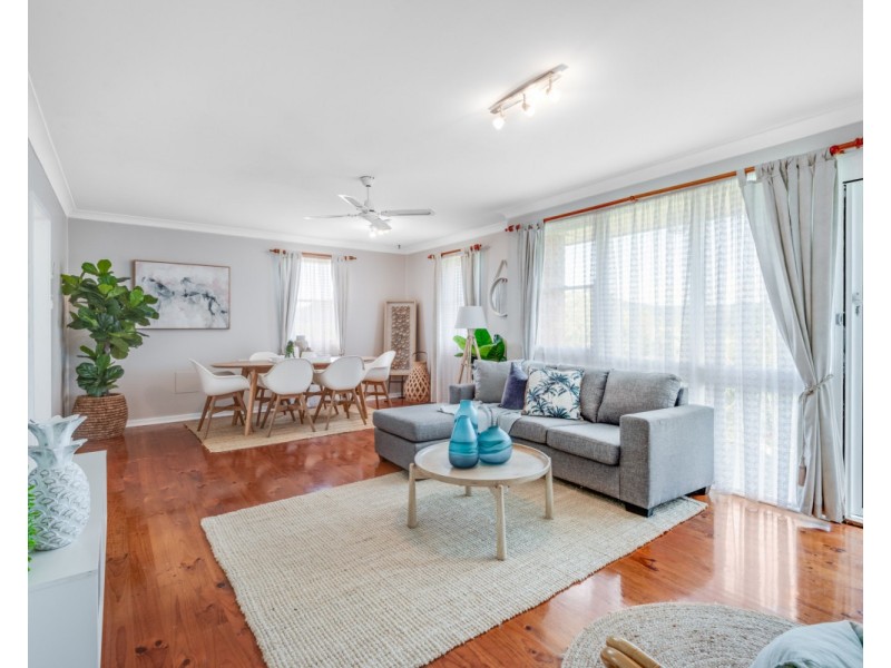 8 Kimpton Place, Wyoming NSW 2250