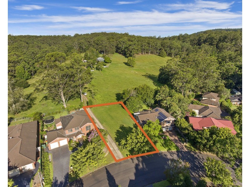 77 Woodview Avenue, Lisarow NSW 2250
