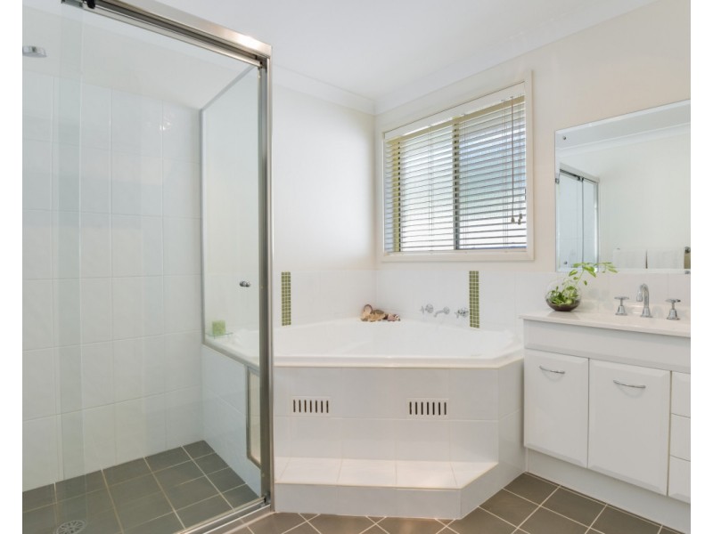 33 Aldinga Drive, Wamberal NSW 2260