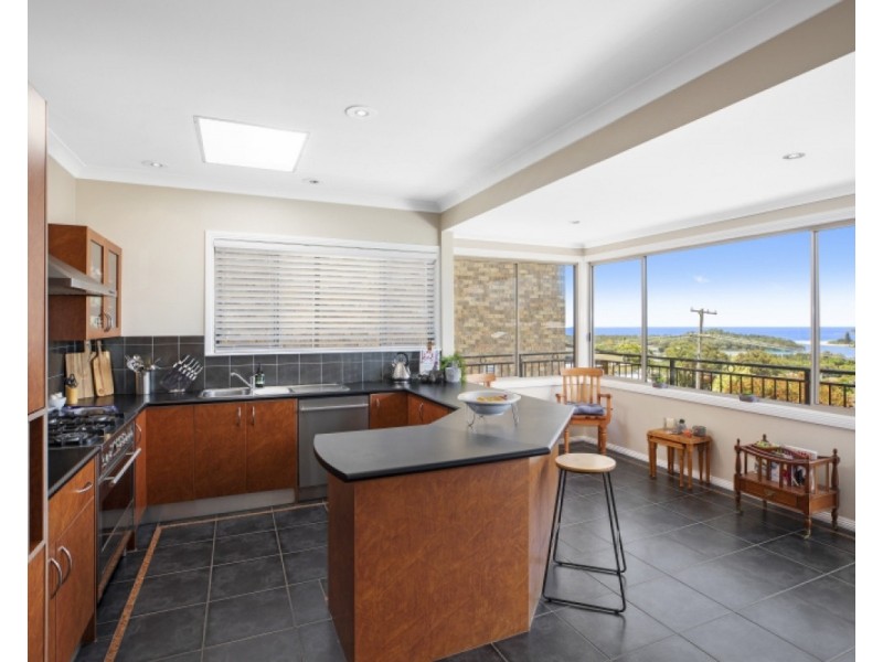 57 Coreen Drive, Wamberal NSW 2260