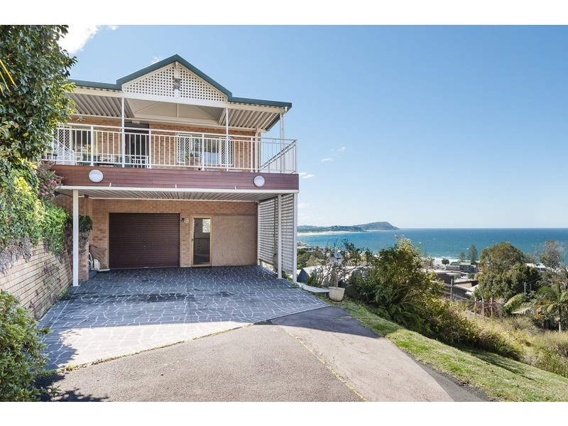 25 Grosvenor Road, Terrigal NSW 2260