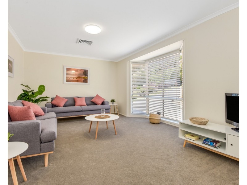 24 Pineridge Close, Lisarow NSW 2250