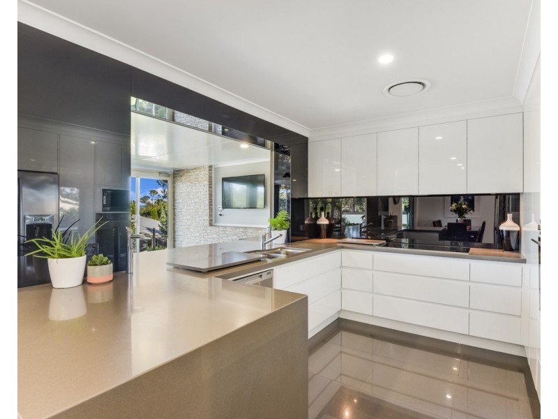 14 Robinia Parade, Springfield NSW 2250