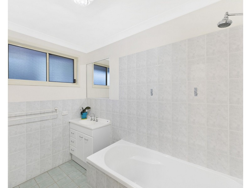 149 James Sea Drive, Green Point NSW 2251