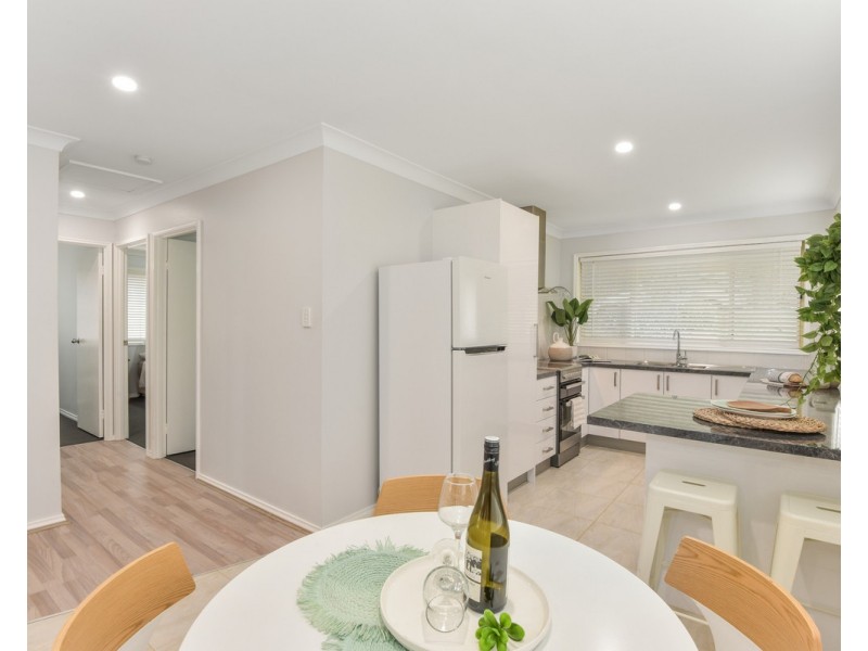 1/18 Robert Holl Drive, Ourimbah NSW 2258