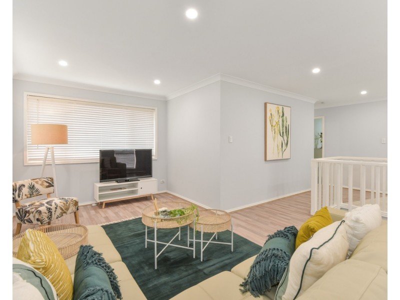 1/18 Robert Holl Drive, Ourimbah NSW 2258