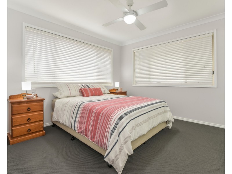 1/18 Robert Holl Drive, Ourimbah NSW 2258