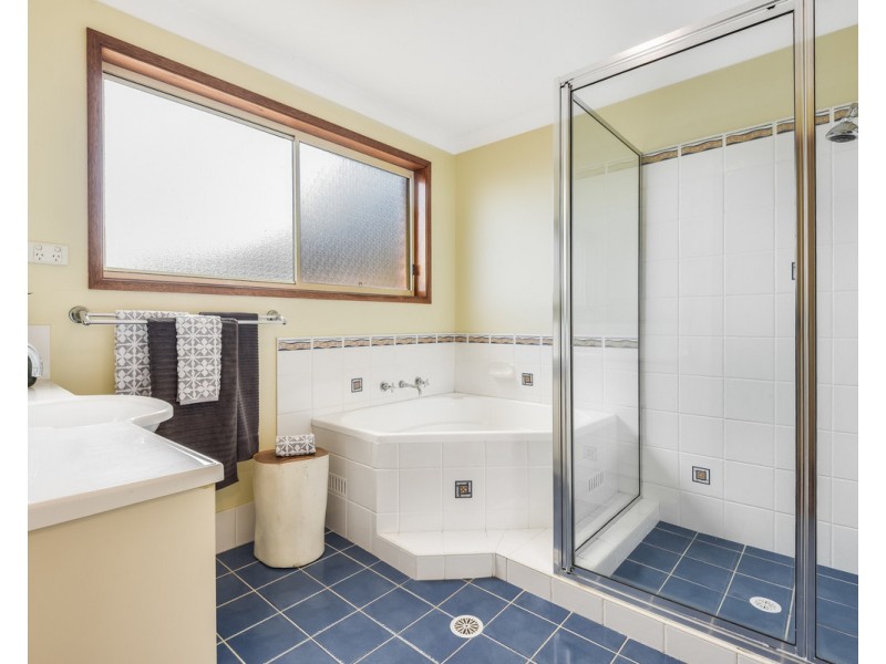 11 Langdene Close, Lisarow NSW 2250