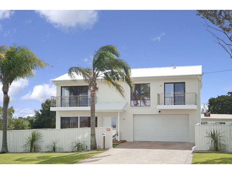 13 Mathews Street, Norah Head NSW 2263