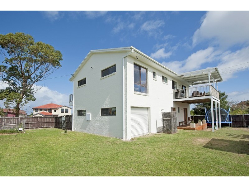 13 Mathews Street, Norah Head NSW 2263