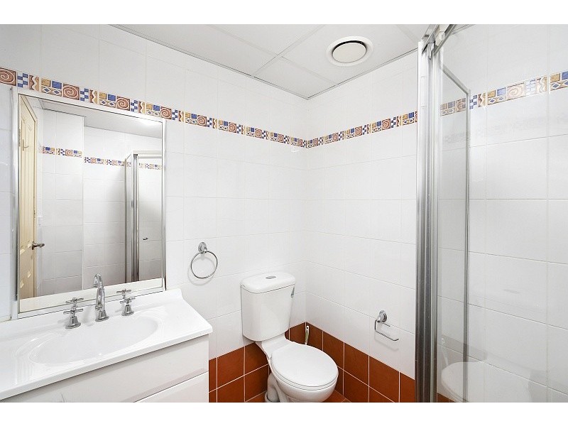 18/1 Batley Street, West Gosford NSW 2250