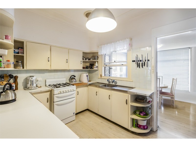 31 Frederick Street, East Gosford NSW 2250