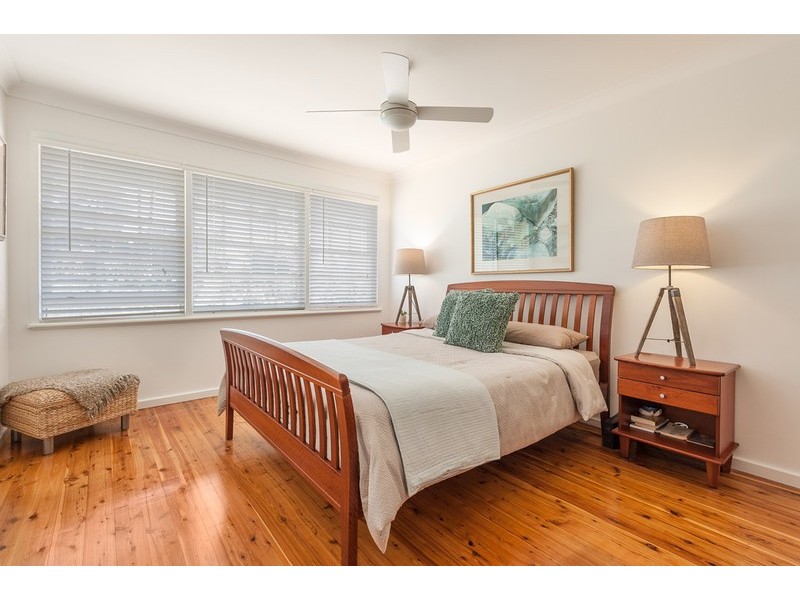 6 Girraween Avenue, Erina NSW 2250