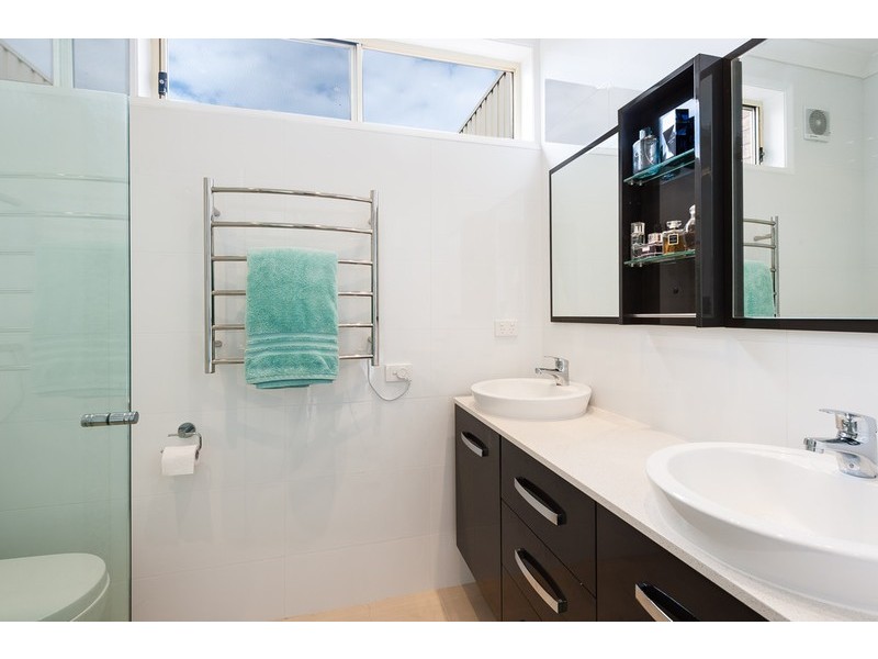 18 Renown Street, Wamberal NSW 2260