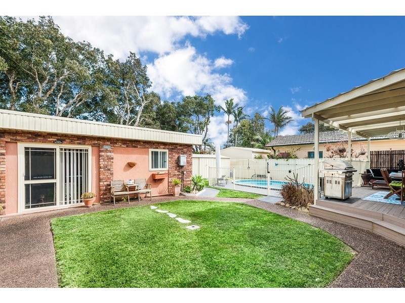 18 Renown Street, Wamberal NSW 2260